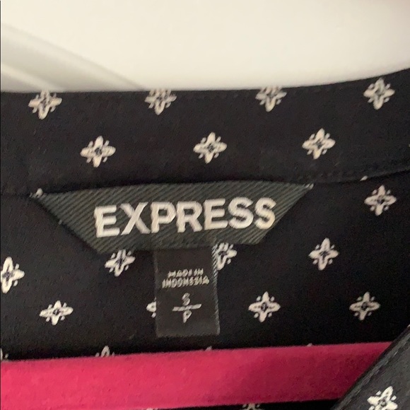 Express Black Print Long-Sleeve Dress - Picture 2 of 3